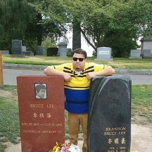 Meet your Posher, Eli